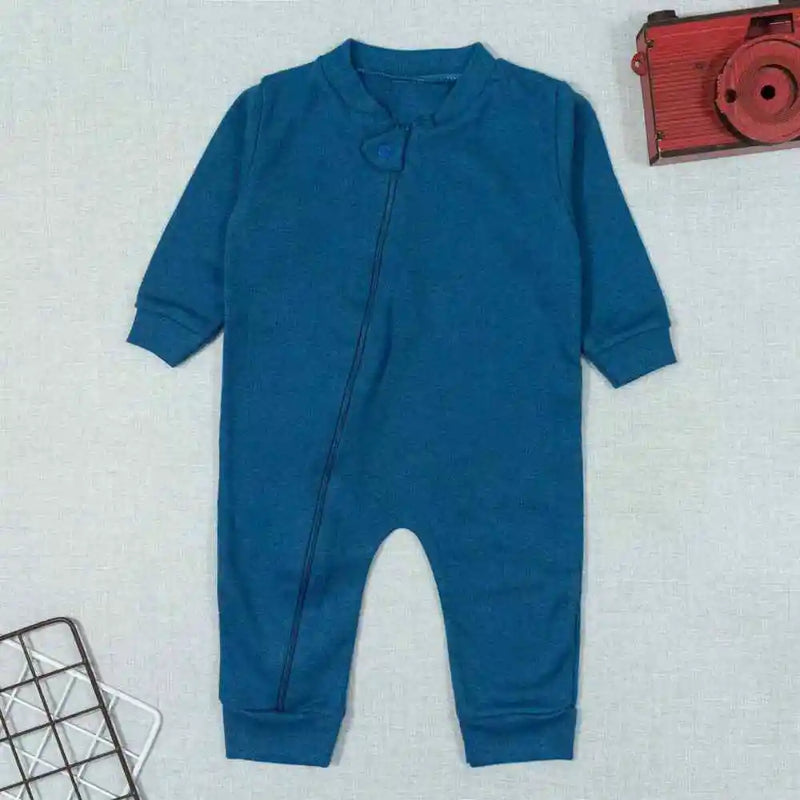 Macacão Infantil com Zíper Longo em Suedine – Até 12 Meses