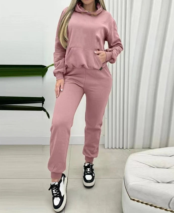 Conjunto Feminino Casual com Moletom Forrado – Tendência Outono/Inverno 2024